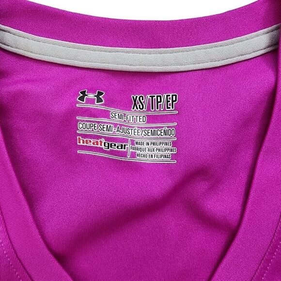 Under Armour Heat Gear Active V-Neck Shirt - Size XS Women's - Picture 2 of 5